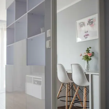 Jaktorowska * وارسو